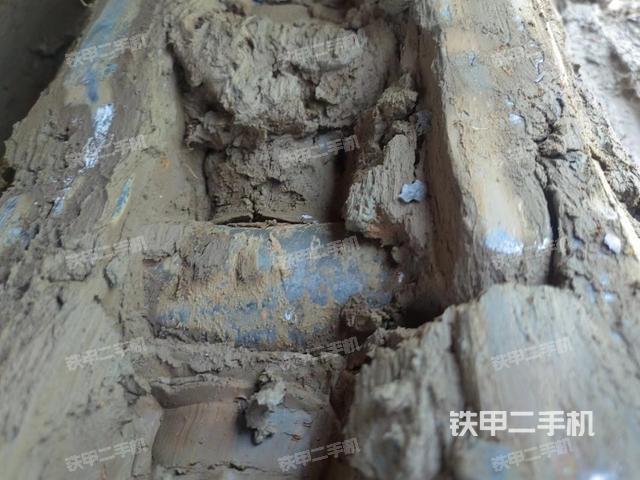 单侧履带整体（整机外观）