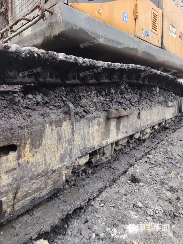 单侧履带整体（整机外观）