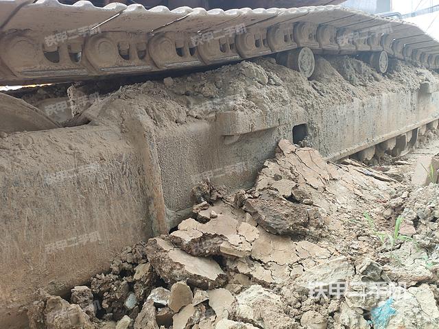 单侧履带整体（整机外观）