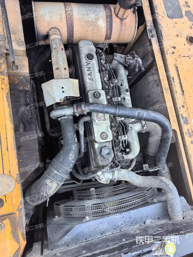 发动机整体俯视（整机外观）