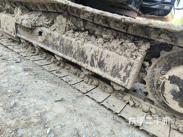 单侧履带整体（整机外观）