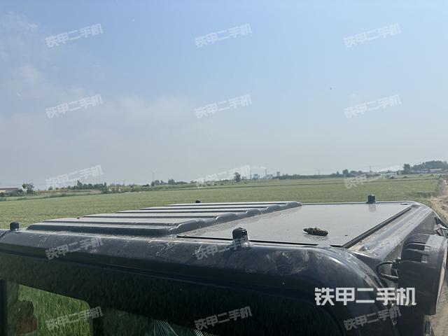 驾驶室顶部（整机外观）