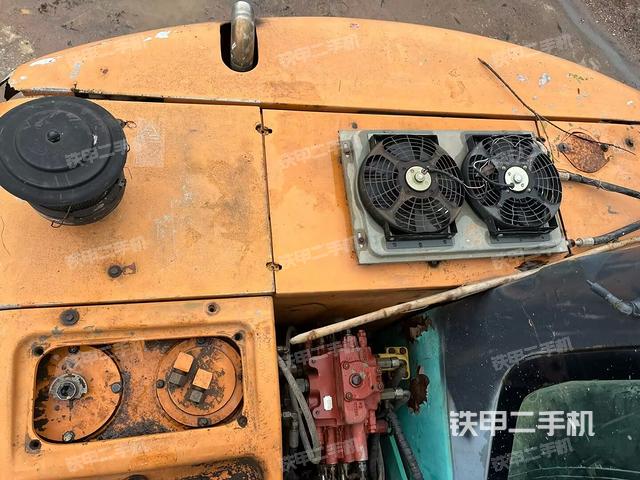 大臂整體?右側(cè)（工作和回轉(zhuǎn)裝置）