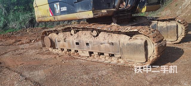 单侧履带整体（整机外观）