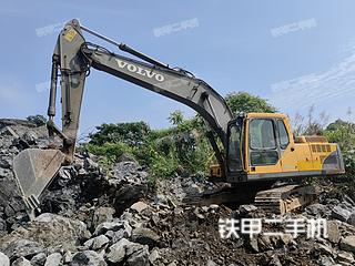 芜湖沃尔沃EC210B挖掘机实拍图片
