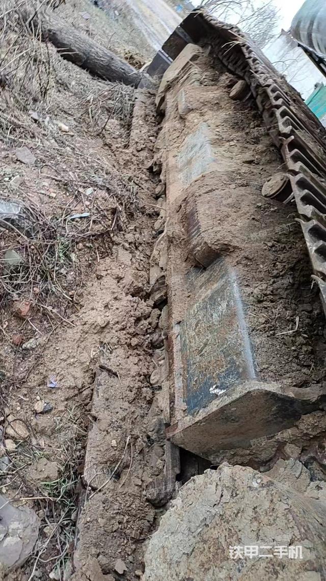 单侧履带整体（整机外观）