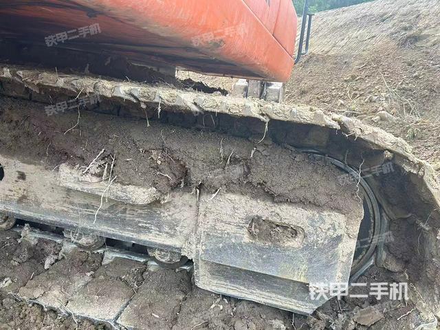 单侧履带整体（整机外观）