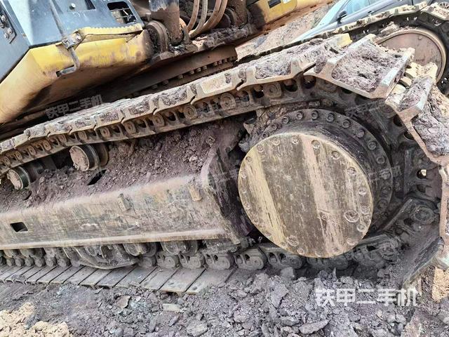 单侧履带整体（整机外观）