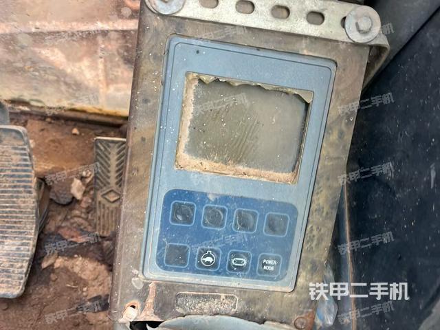 座椅左側(cè)控制臺(tái)/音響/含左手柄（駕駛室部分）