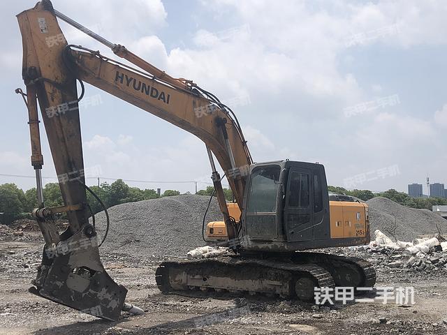 现代R215-7挖掘机