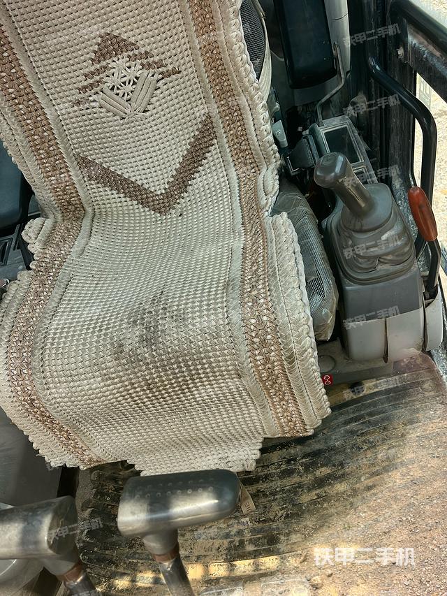 驾驶室整体（整机外观）