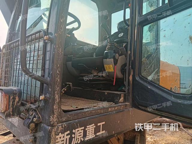 驾驶室整体（整机外观）