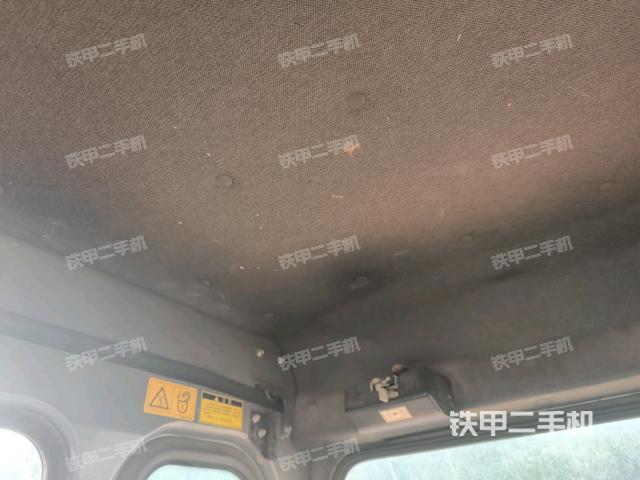 后窗玻璃角標（駕駛室部分）