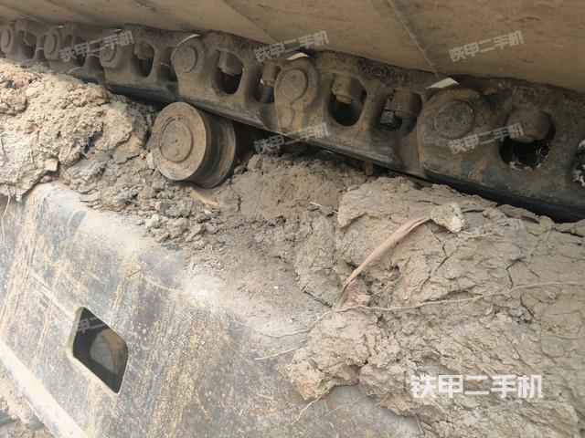 右側(cè)履帶整體（行走機構(gòu)）