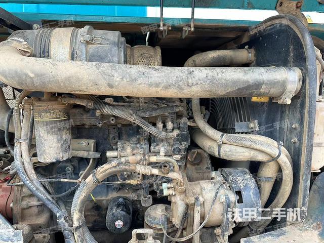 发动机室（上车部件）