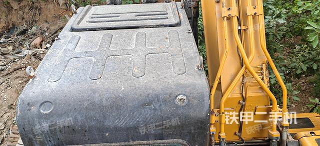 驾驶室顶部（整机外观）