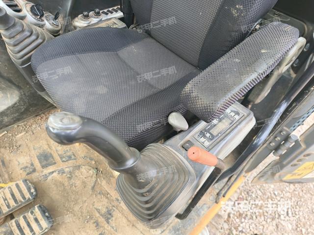 座椅后部（駕駛室部分）