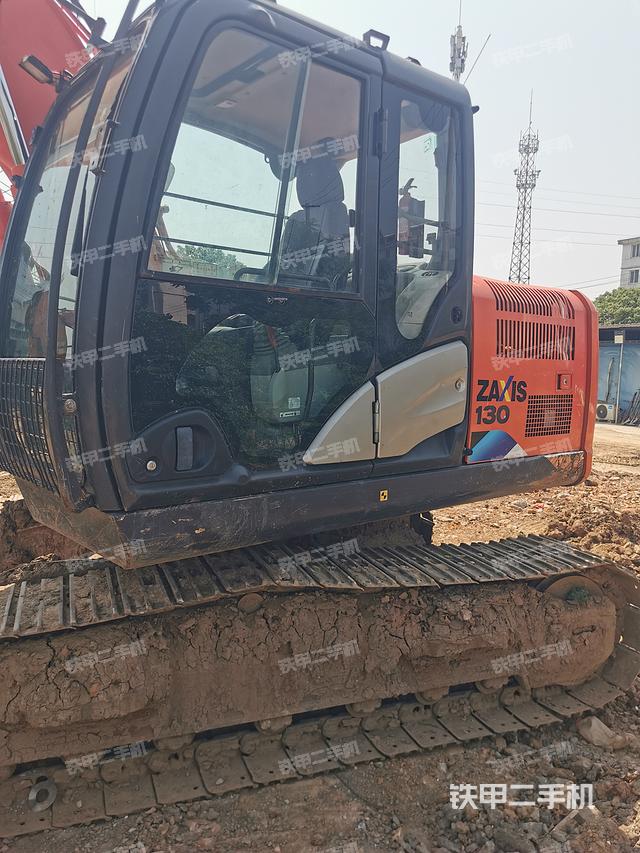 驾驶室整体（整机外观）