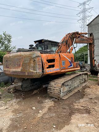 潮州龙工LG6225N挖掘机实拍图片