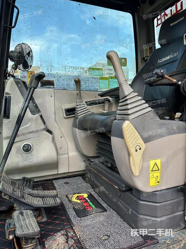 显示屏 （驾驶室部分）