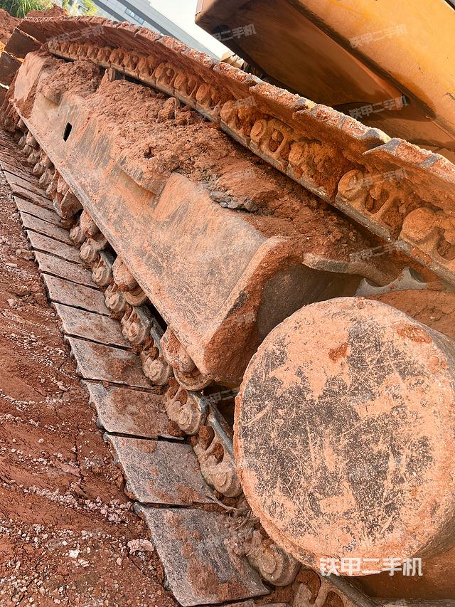 单侧履带整体（整机外观）