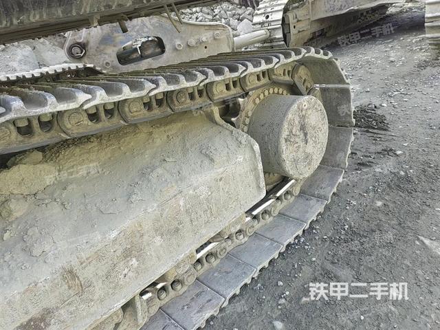 单侧履带整体（整机外观）