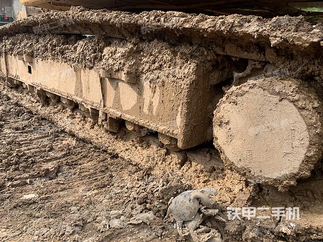 单侧履带整体（整机外观）