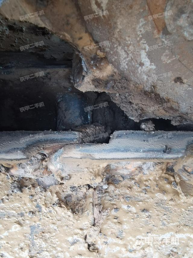 单侧履带整体（整机外观）