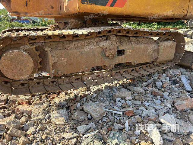 单侧履带整体（整机外观）