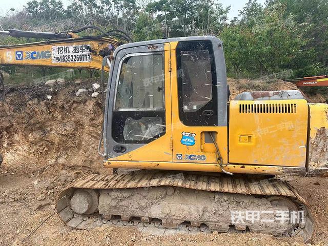 驾驶室整体（整机外观）