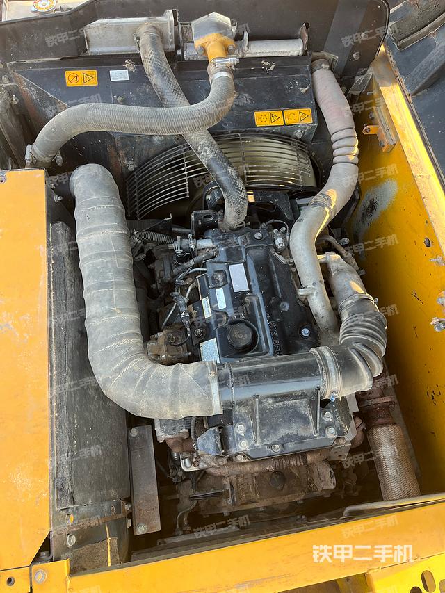 发动机整体俯视（整机外观）