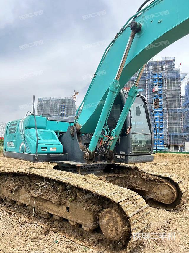 驾驶室整体（整机外观）