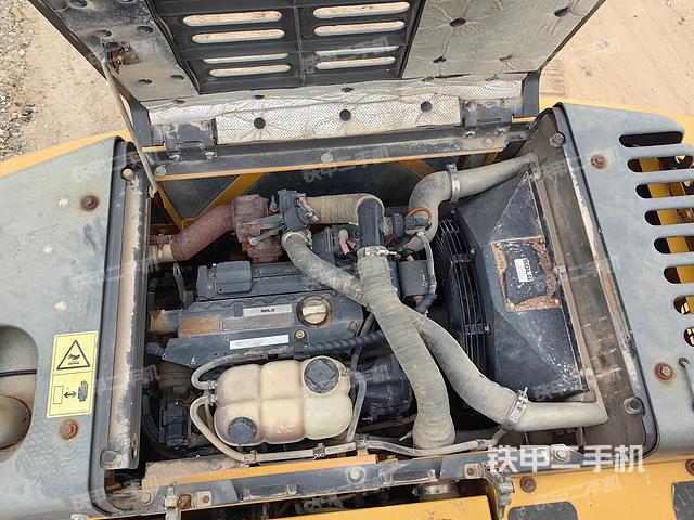 发动机整体俯视（整机外观）