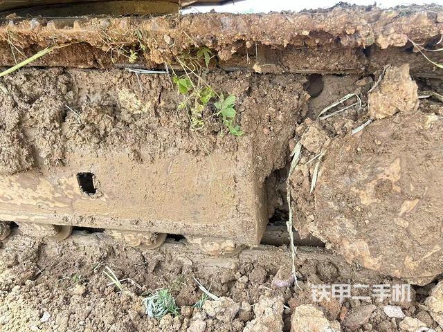 单侧履带整体（整机外观）