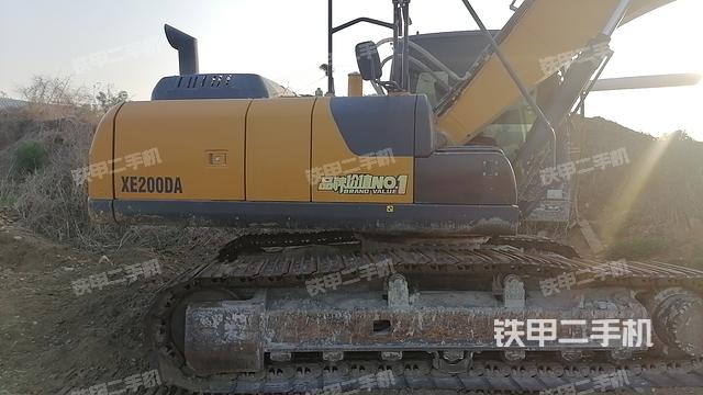 单侧履带整体（整机外观）