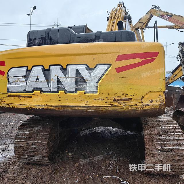 驾驶室整体（整机外观）