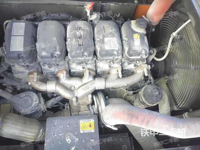 发动机整体俯视（整机外观）