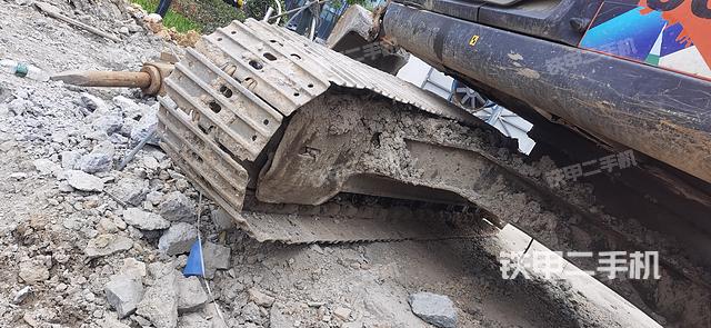 单侧履带整体（整机外观）