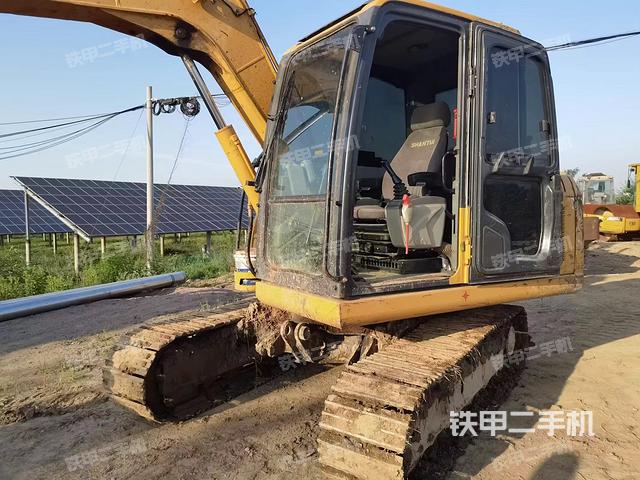 驾驶室整体（整机外观）