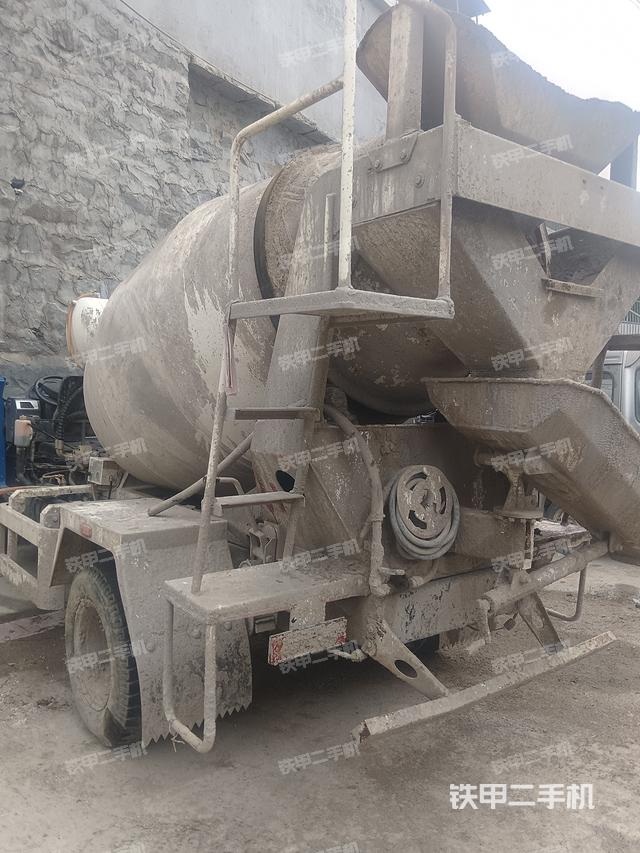 整机右后45°（设备外观及核心部件）