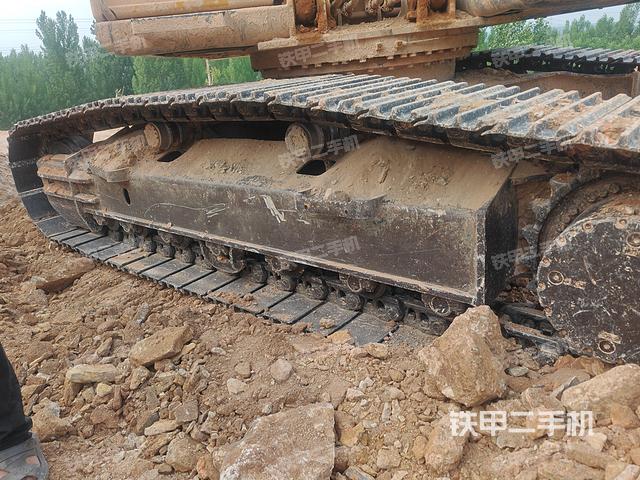 单侧履带整体（整机外观）