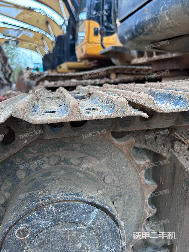 单侧履带整体（整机外观）