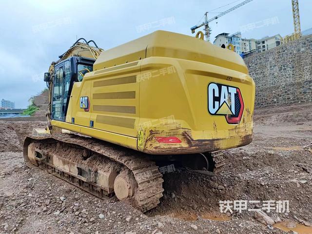 驾驶室顶部（整机外观）