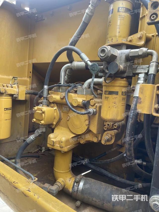 单侧履带整体（整机外观）