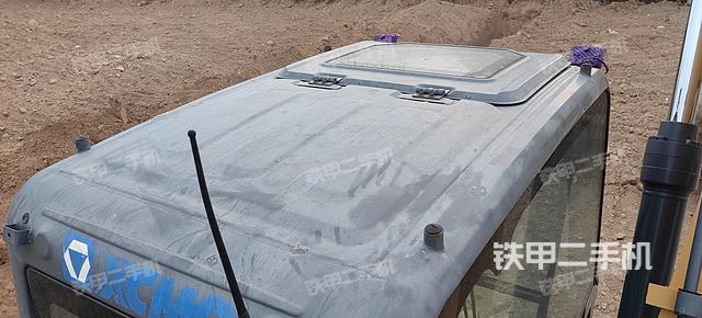 驾驶室顶部（整机外观）