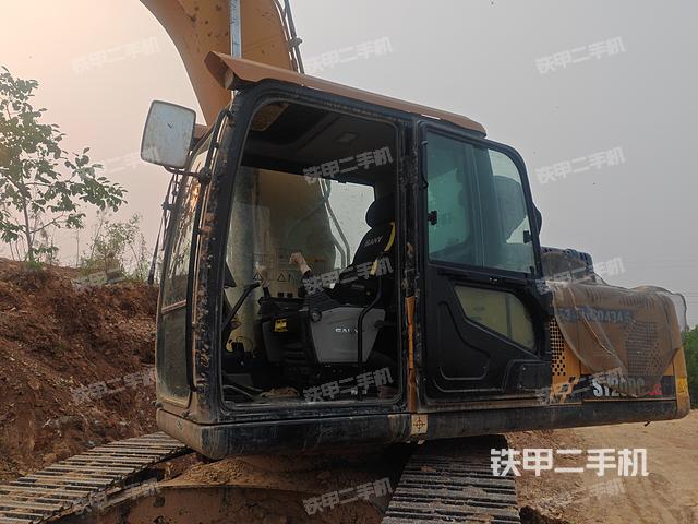 驾驶室整体（整机外观）