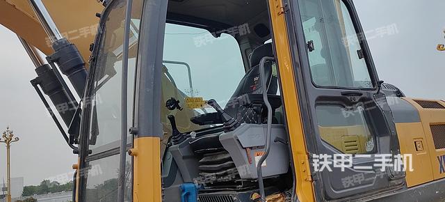 驾驶室整体（整机外观）