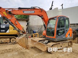 梧州斗山DX75-9C挖掘机实拍图片