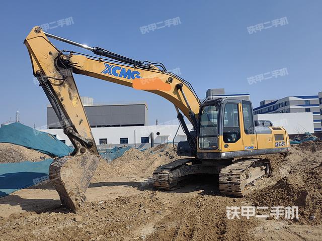 徐工XE200DC挖掘机