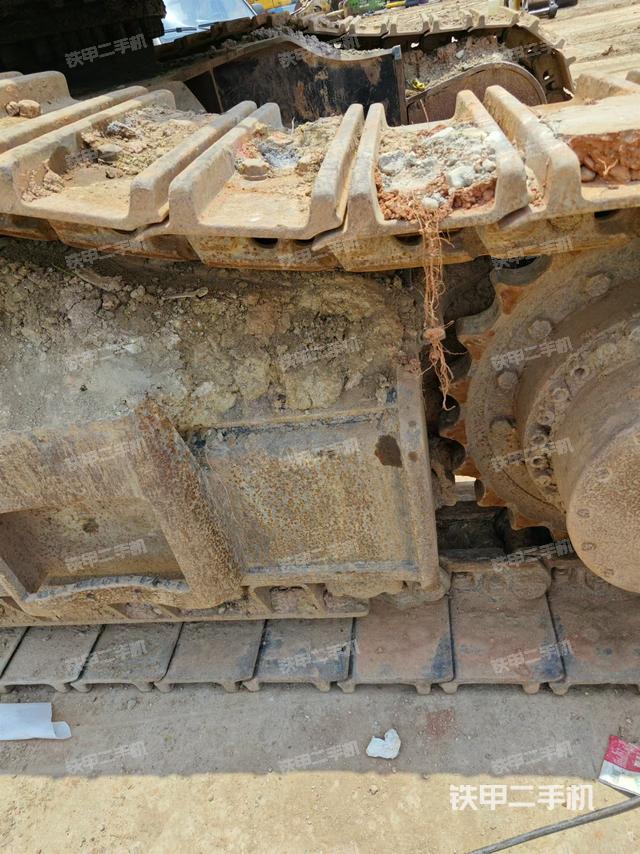 单侧履带整体（整机外观）